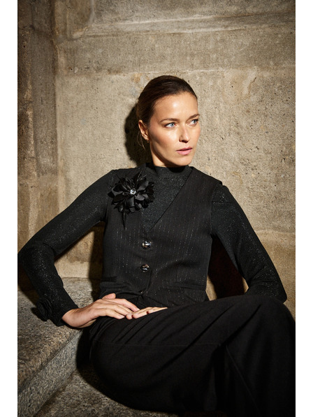 Moodo Vestă cu nasturi decorativi neagră Moodo