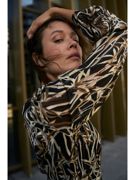 Moodo Rochie neagră cu imprimeu floral și curea Moodo