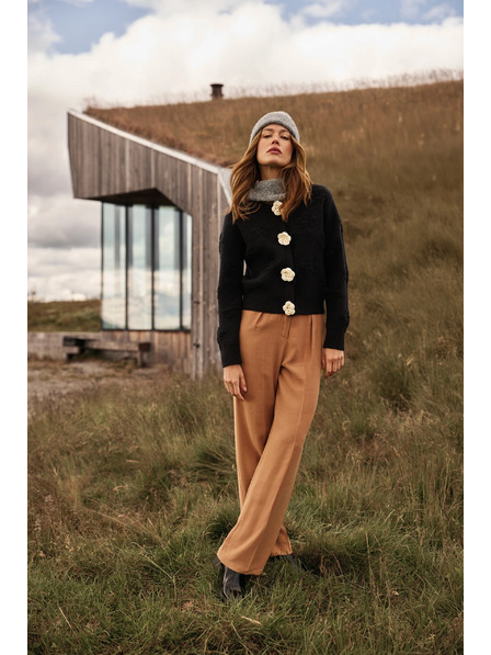 Moodo Jachetă neagră cu aplicație florală Moodo