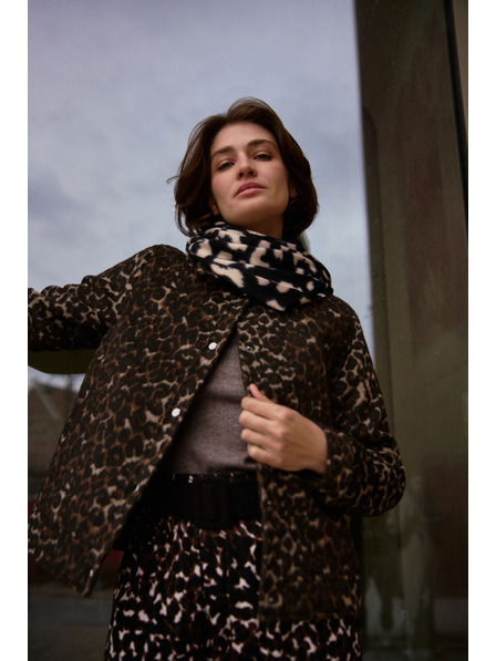 Moodo Șal crem cu imprimeu leopard Moodo