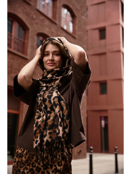 Moodo Șal în imprimeu leopard cu ciucuri maro Moodo