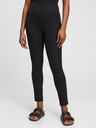 GAP Pantaloni stretch GAP