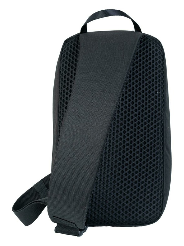 CabinZero Rucsac negru CabinZero Classic One Shoulder (11L)