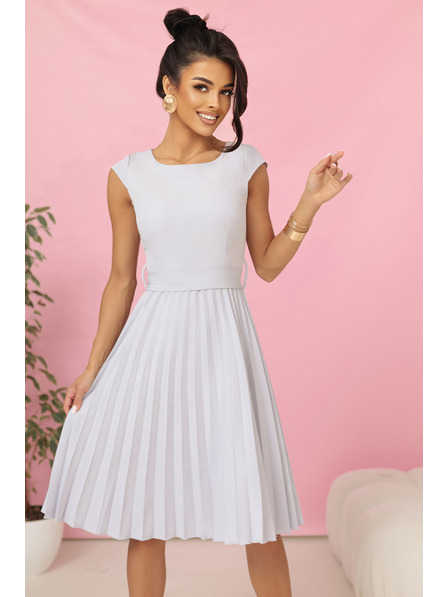 numoco LILA Rochie plisată cu mânecă scurtă și centură - gri