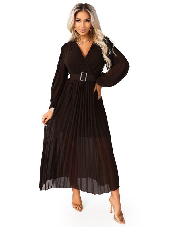 numoco KLARA Rochie midi elegantă cu pliuri, centură și decolteu - ciocolată
