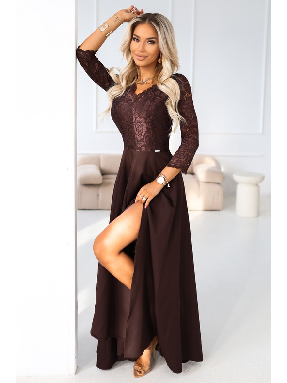 numoco AMBER rochie lungă elegantă din dantelă cu decolteu - ciocolată