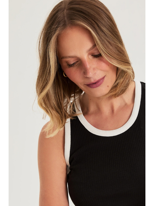 Moodo Tricou negru Moodo