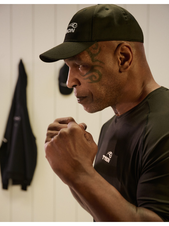 Celio Șapcă cu Cozoroc Mike Tyson