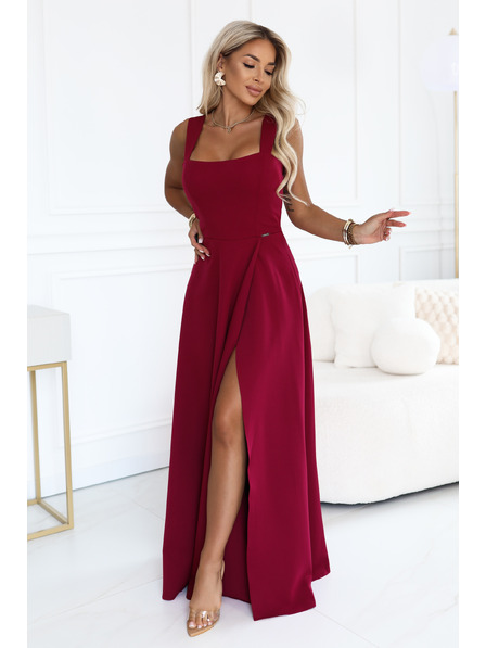 numoco AURELIA Rochie lungă cu spărtură pe picior și decolteu pătrat - burgundy